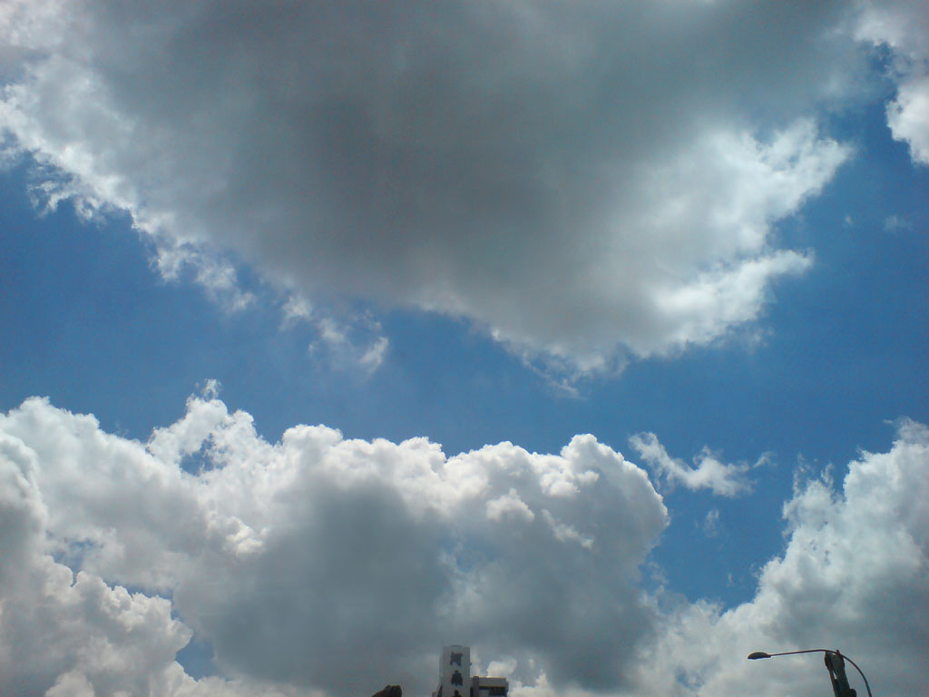 [Clouds3.jpg]