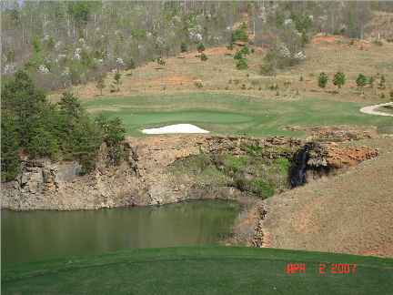 [Currahee+Golf+Course-+Hole+#17+-+closer+email+size.jpg]