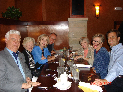 [Granddad,+Granny,+Cheryl,+SAC+II,+Nancy,+Helen+and+DWC+email+size.jpg]