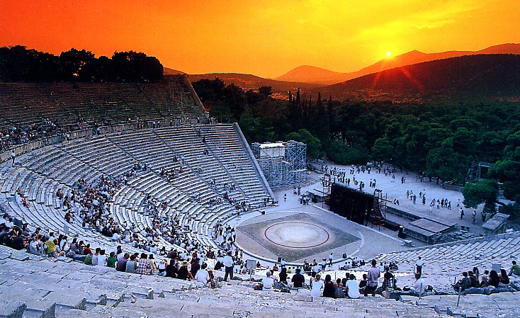 [EpidaurusTheaterByNight.jpg]