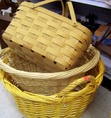 [big-picnic-baskets-cheap.jpg]