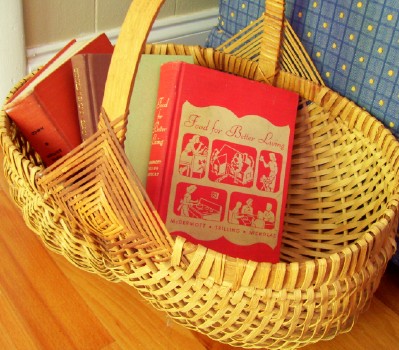 [books-in-basket.jpg]