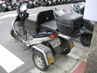 [scooter_3roues.0.jpg]