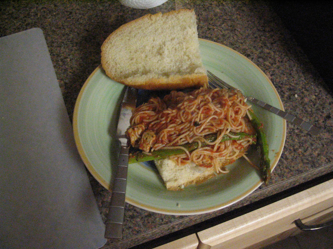 [Spaghetti_Sandwich.JPG]