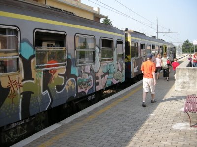 [Graffiti+train]