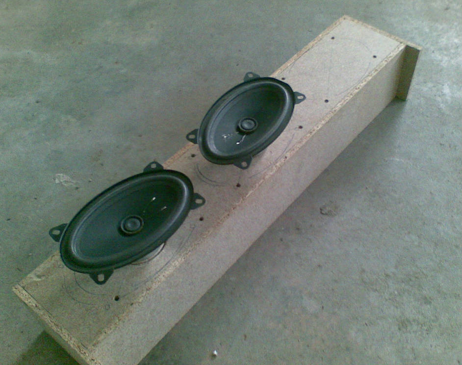 [speaker-box-1]