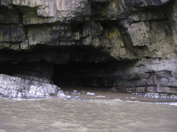 [cave-entrance.jpg]