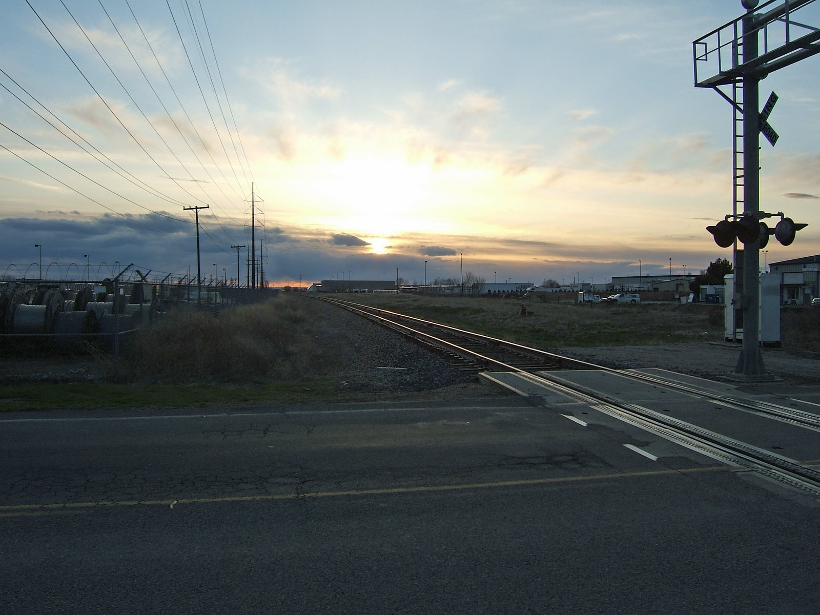 [railroad+sunset+for+webste.jpg]