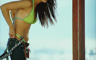 Kareena Kapoor High resolution bikini photo