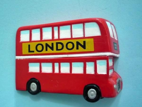 [london+bus+4.25pound_edited.jpg]
