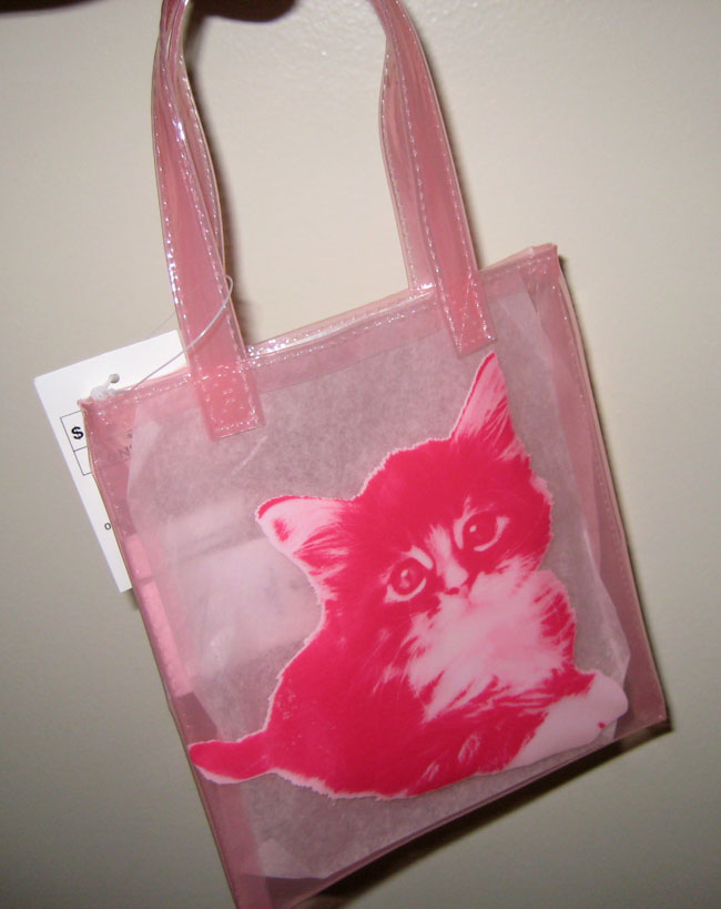[kitty+bag.jpg]
