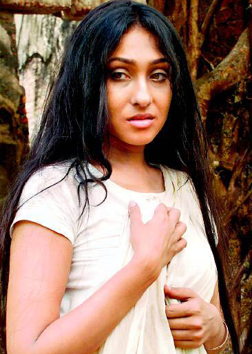 [rituparna-bengali-actress.jpg]