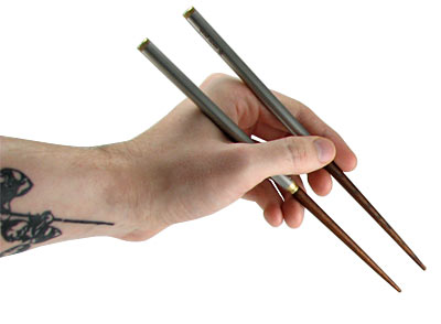 [chopsticks_hand.jpg]