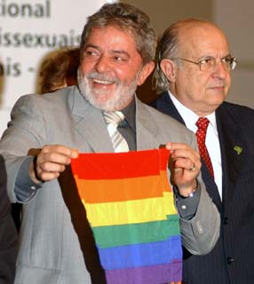 [Lula_e_bandeira_homossexual.jpg]