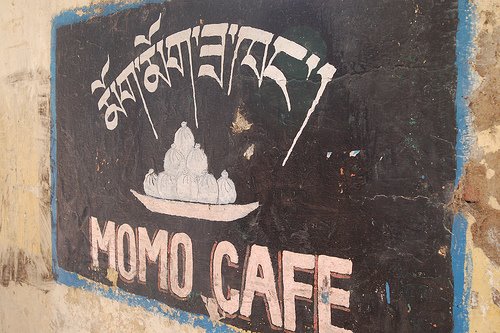 [momo+cafe.jpg]