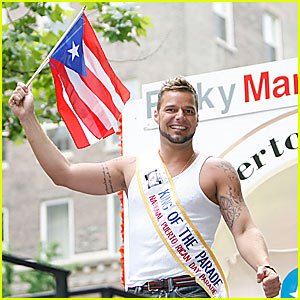 [ricky-martin-puerto-rican-day-parade-2007.jpg]