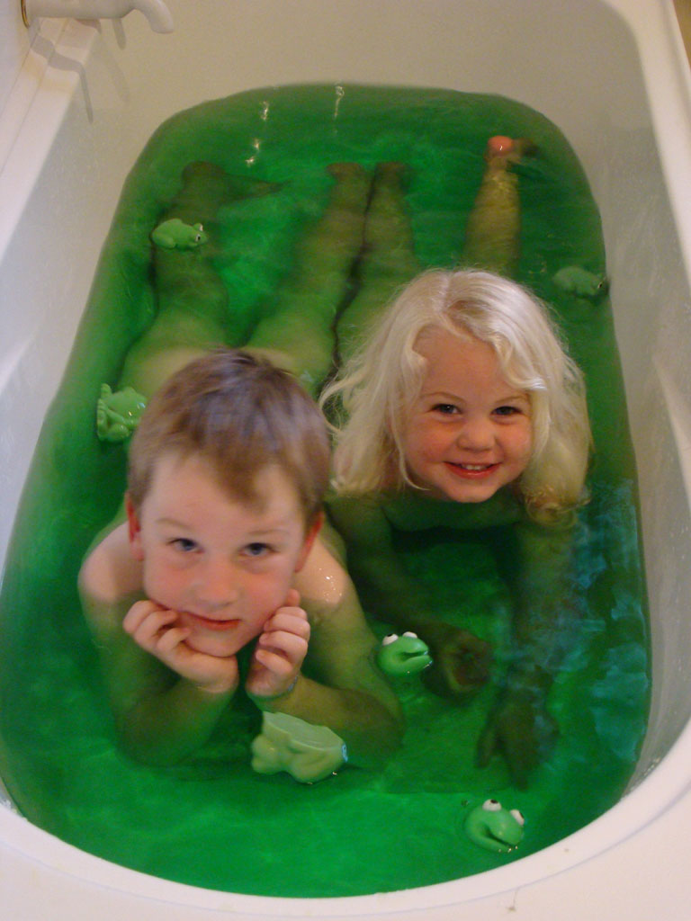 [green+bath.JPG]