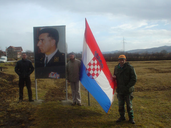 [General+Gotovina-bandera.,.jpg]