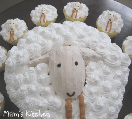[sheep+cake.jpg]
