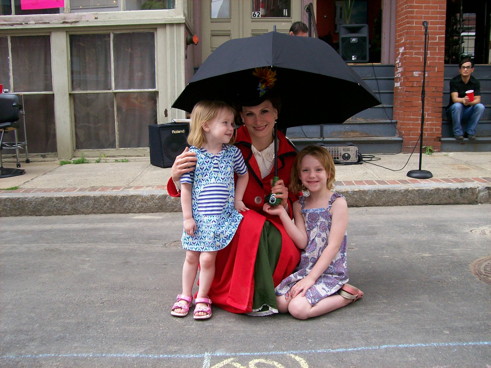 [Lola+Lucy+and+Mary+Poppins.jpg]