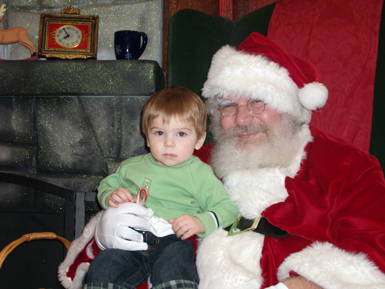 [Carter+and+Santa+2007.jpg]