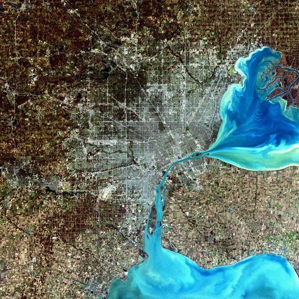 [600px-Large_Detroit_Landsat.jpg]