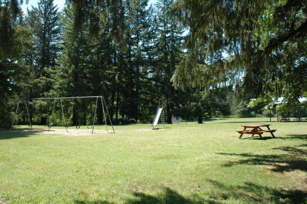 [The+playground+and+picnic+shelter.jpg]