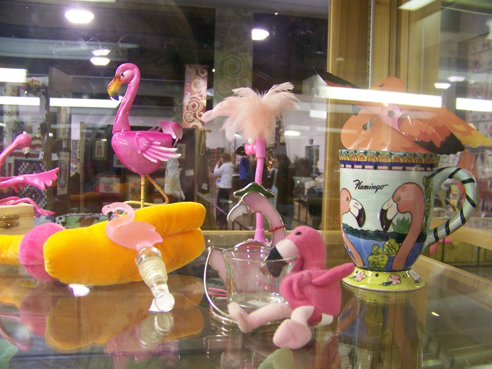 [Flamingo+knick+knack+collection.jpg]