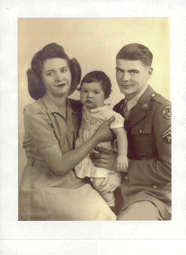 [Mom,+Dad,+&+Me+while+Dad+was+in+uniform.jpg]