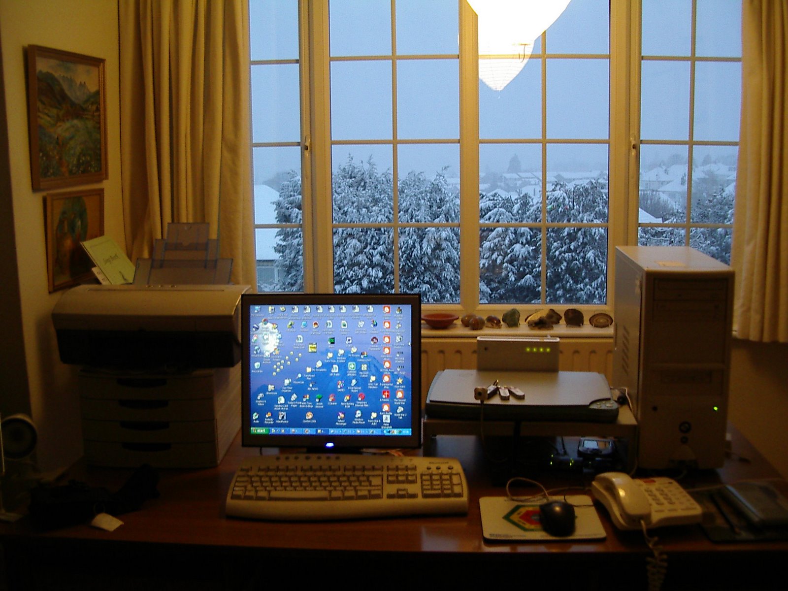 [Snowfall+as+seen+from+my+study+8-2-07.JPG]