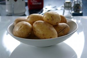 [potatoes+in+a+bowl.jpg]