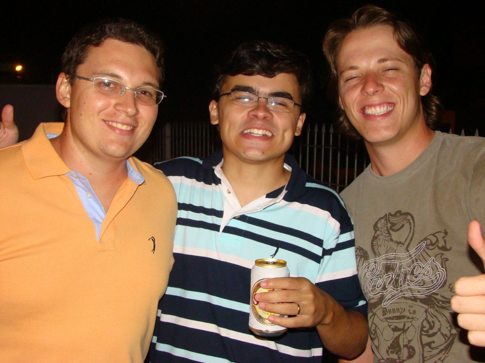 [AndrÃ©,+Fabio+Motta+e+Carlos+Eduardo.JPG]