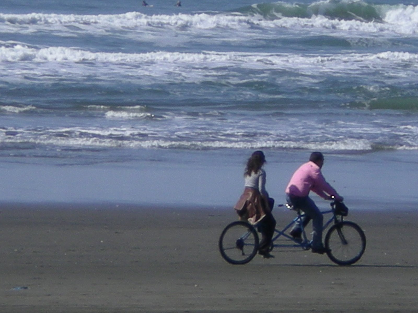 [bike+on+the+beach+3.08.jpg]