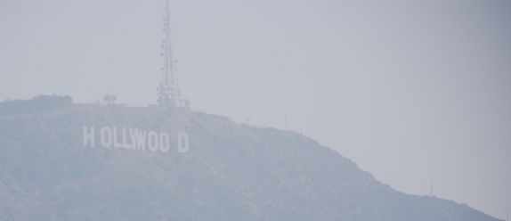 [hollywood+in+the+smog2.jpg]