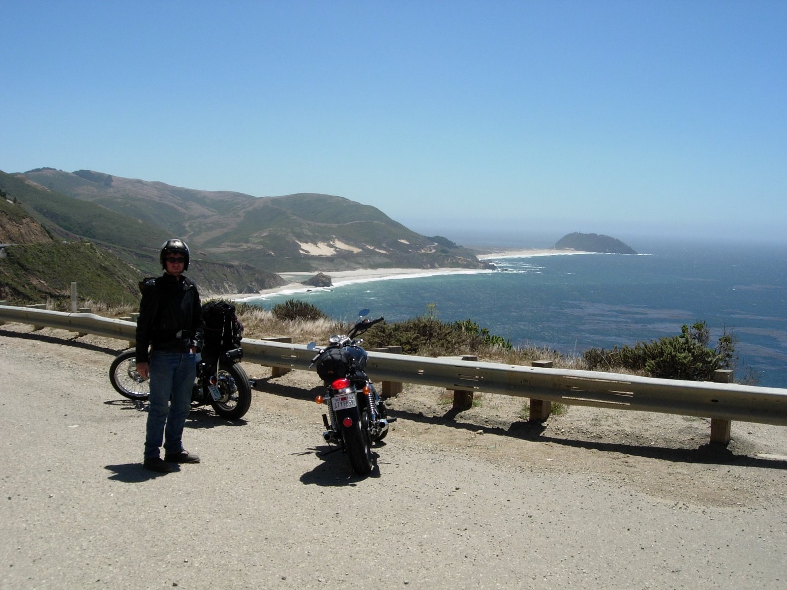 [Chris+&+Trav's+CA+Coast+Motorcycle+Madness+2006+042.jpg]
