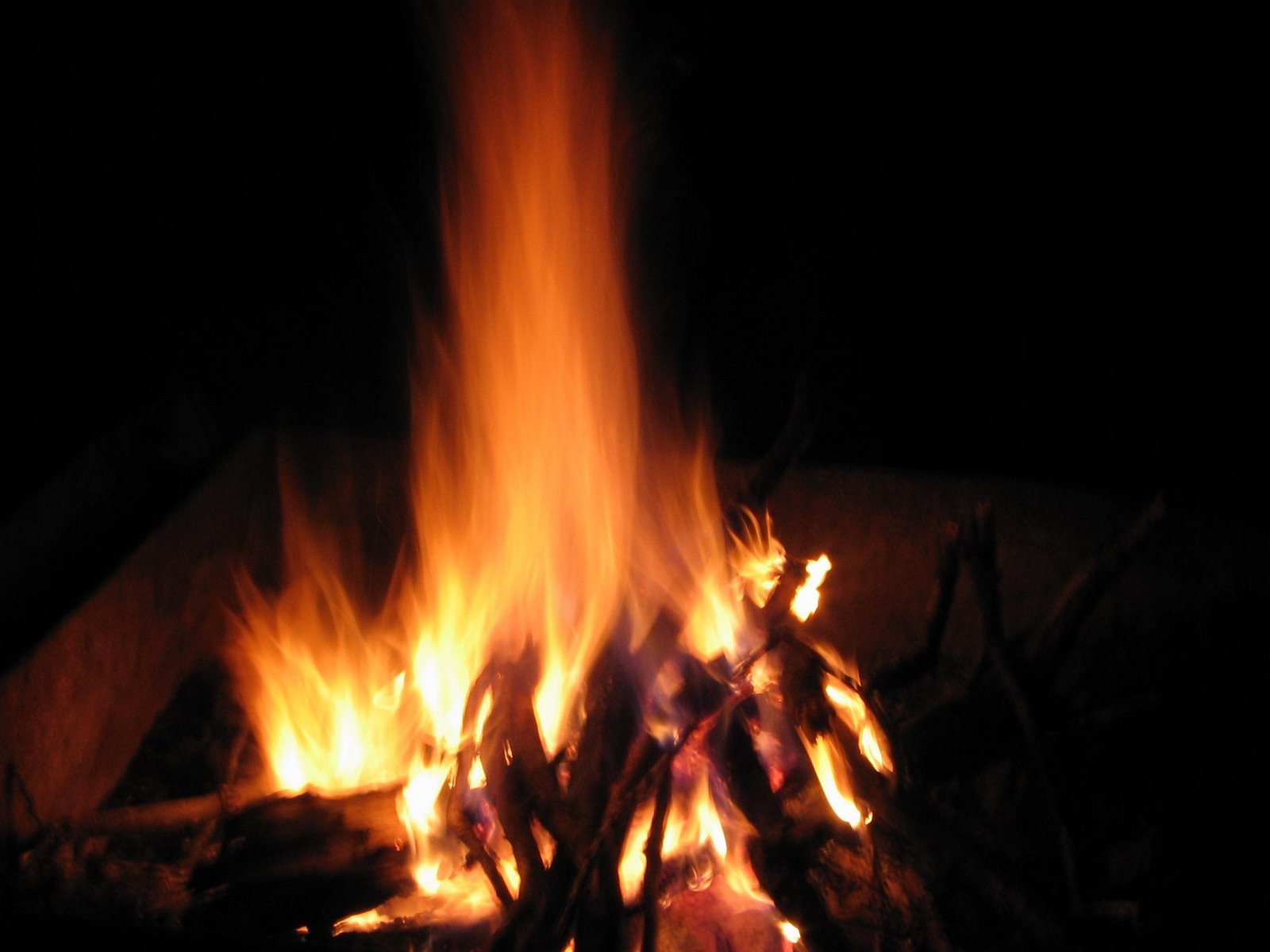 [campfire.JPG]