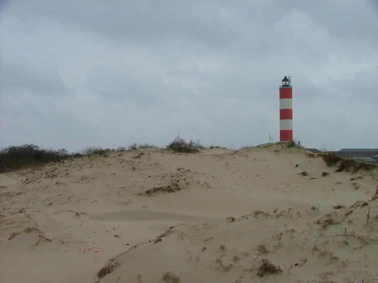 [dunes+lighthouse+berck.jpg]