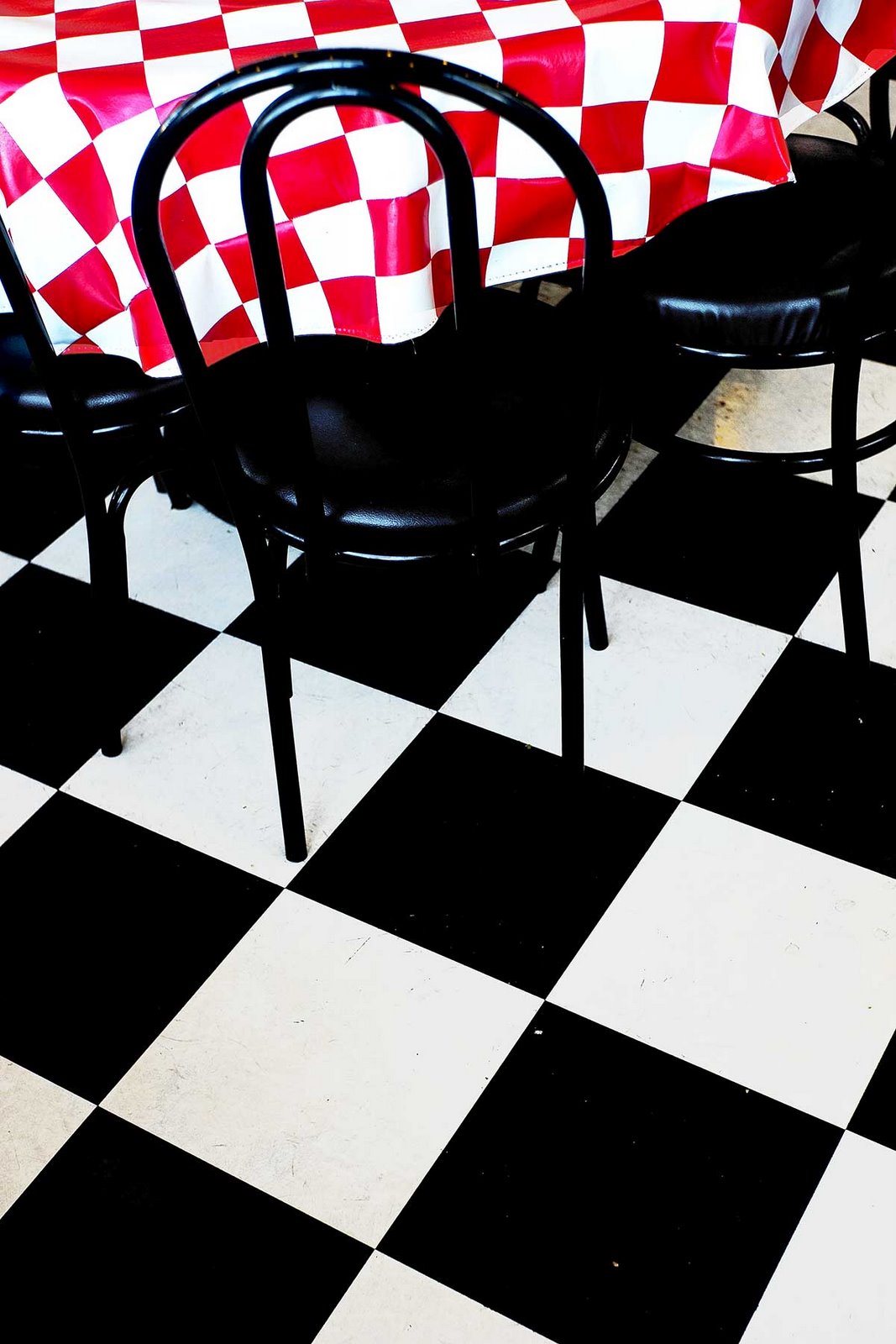 [checker-table-floor.jpg]