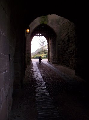 [Warwick+Castle+drawbridge.JPG]