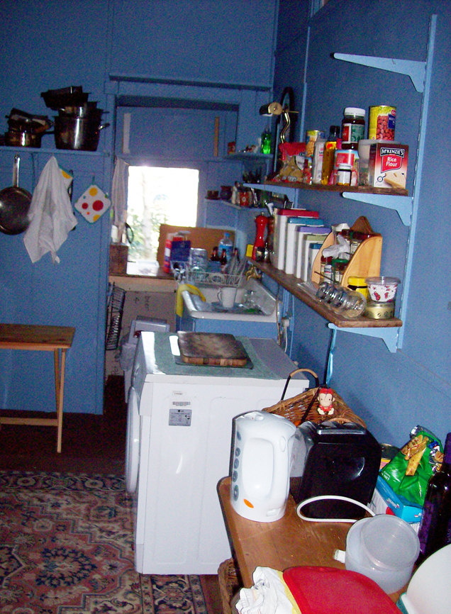 [kitchen.jpg]