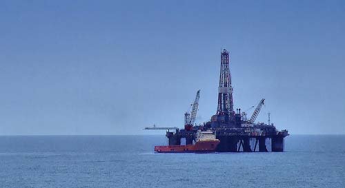 [offshore-oil-rig.jpg]
