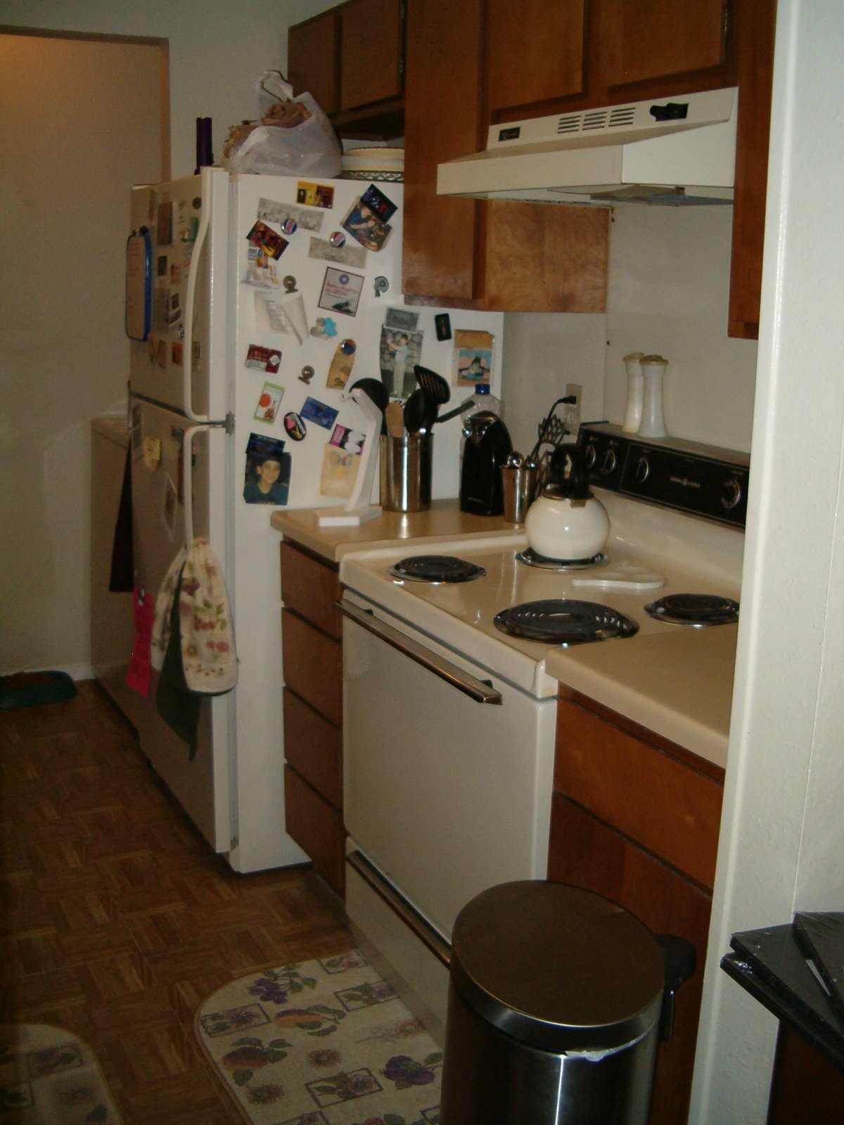 [kitchen2.jpg]