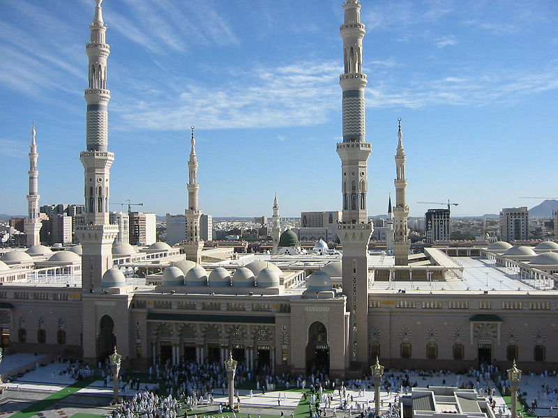 [800px-Masjid_Nabawi._Medina,_Saudi_Arabia.jpg]