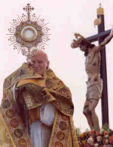 [Pope+with+monstrance.jpg]