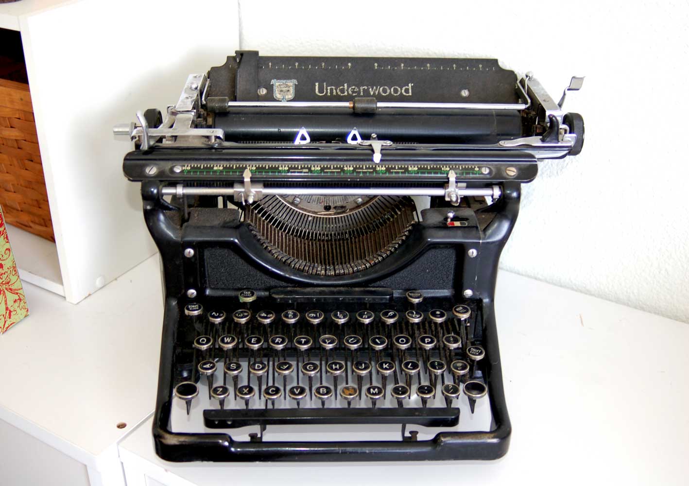 [Typewriter.jpg]