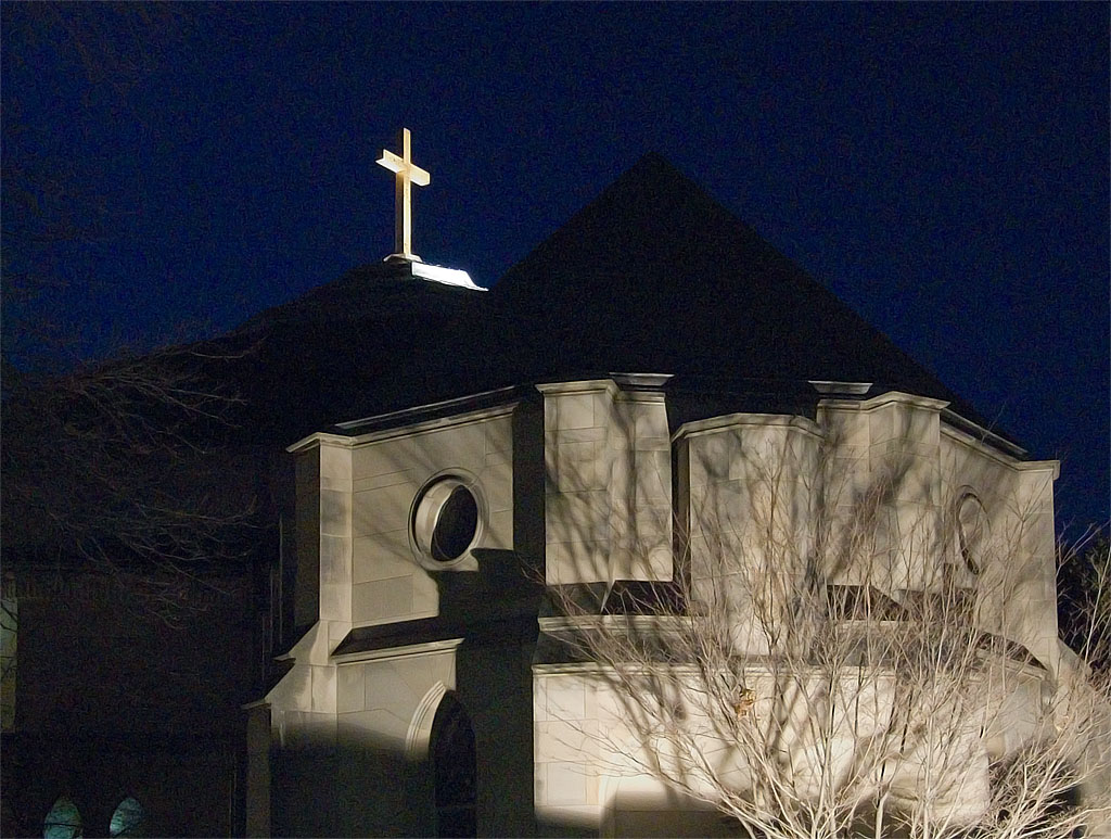 [Little+Flower+Church,+in+Richmond+Heights,+Missouri+-+exterior+at+night.jpg]