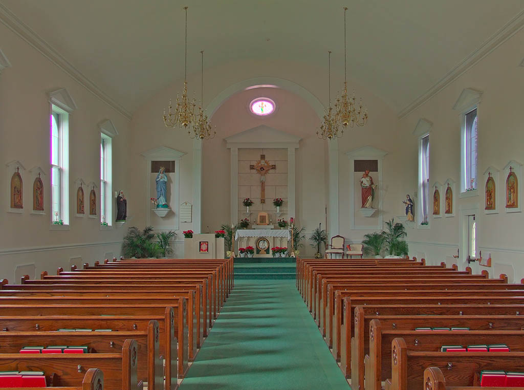 [Saint+Gertrude+Roman+Catholic+Church,+in+Krakow,+Missouri,+USA+-+nave.jpg]