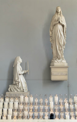 Basilica of Saint Louis, King of France, in Saint Louis, Missouri, USA - Saint Bernadette (1844-1879) and Our Lady of Lourdes