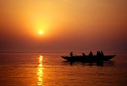 [250px-Ganges_India.jpg]
