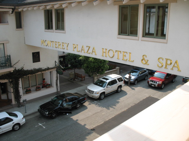 [View+from+Monterey+Plaza+Hotel+001.jpg]